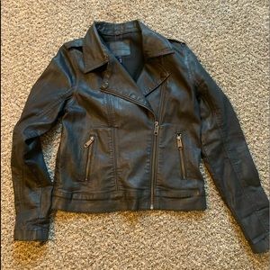 Black faux leather jacket size M